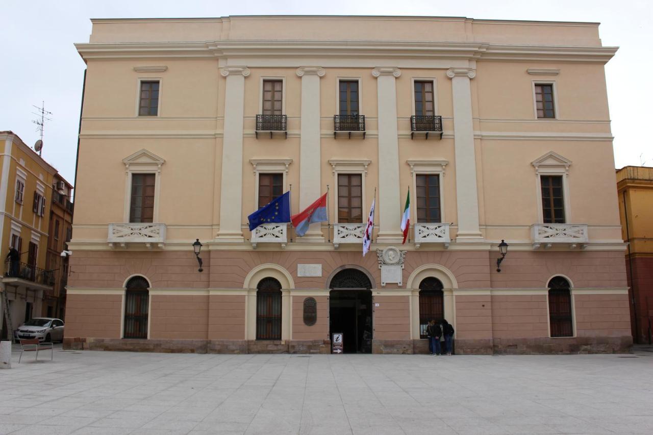 Via Cavour 19, Camere Del Conte Iglesias Exterior foto