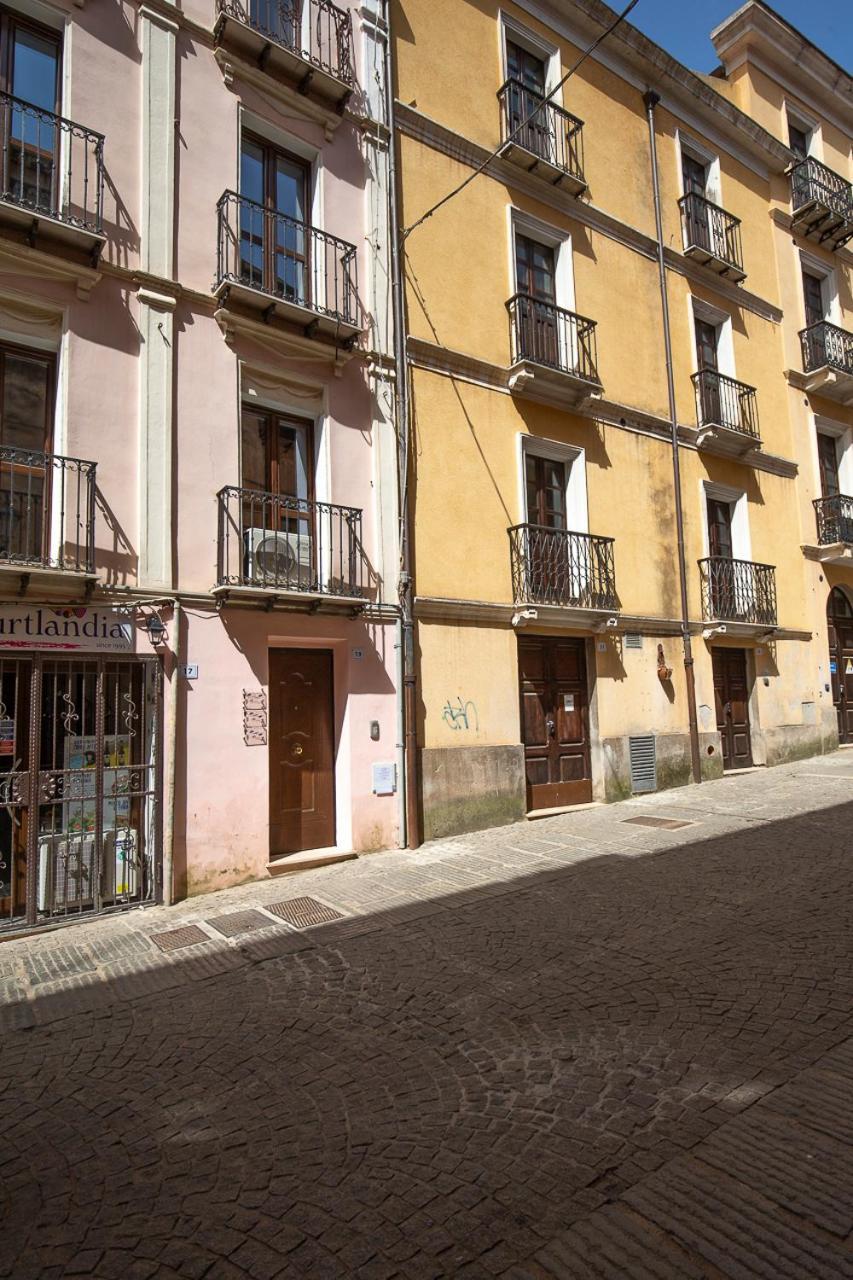 Via Cavour 19, Camere Del Conte Iglesias Exterior foto
